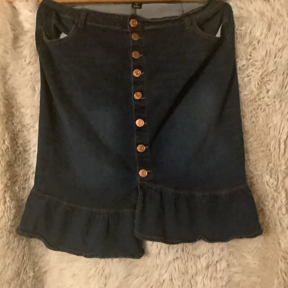Denim skirt